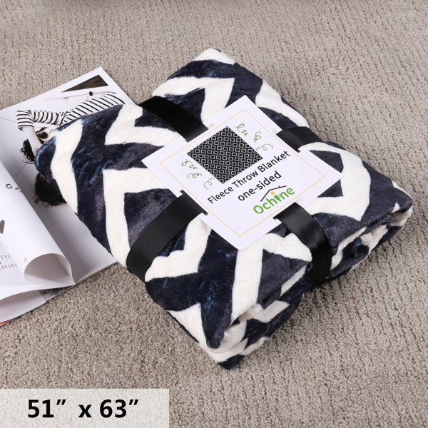 Gracie Oaks Saline Luxurious Warm Grid Pattern Soft Throw Blankets